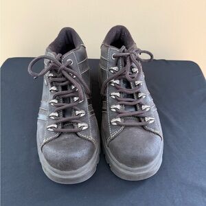 Sketchers black platform lug sole, 90’s shoe